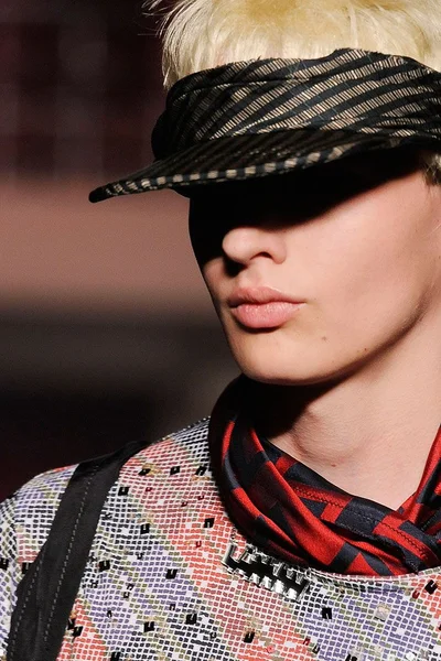 Look 96